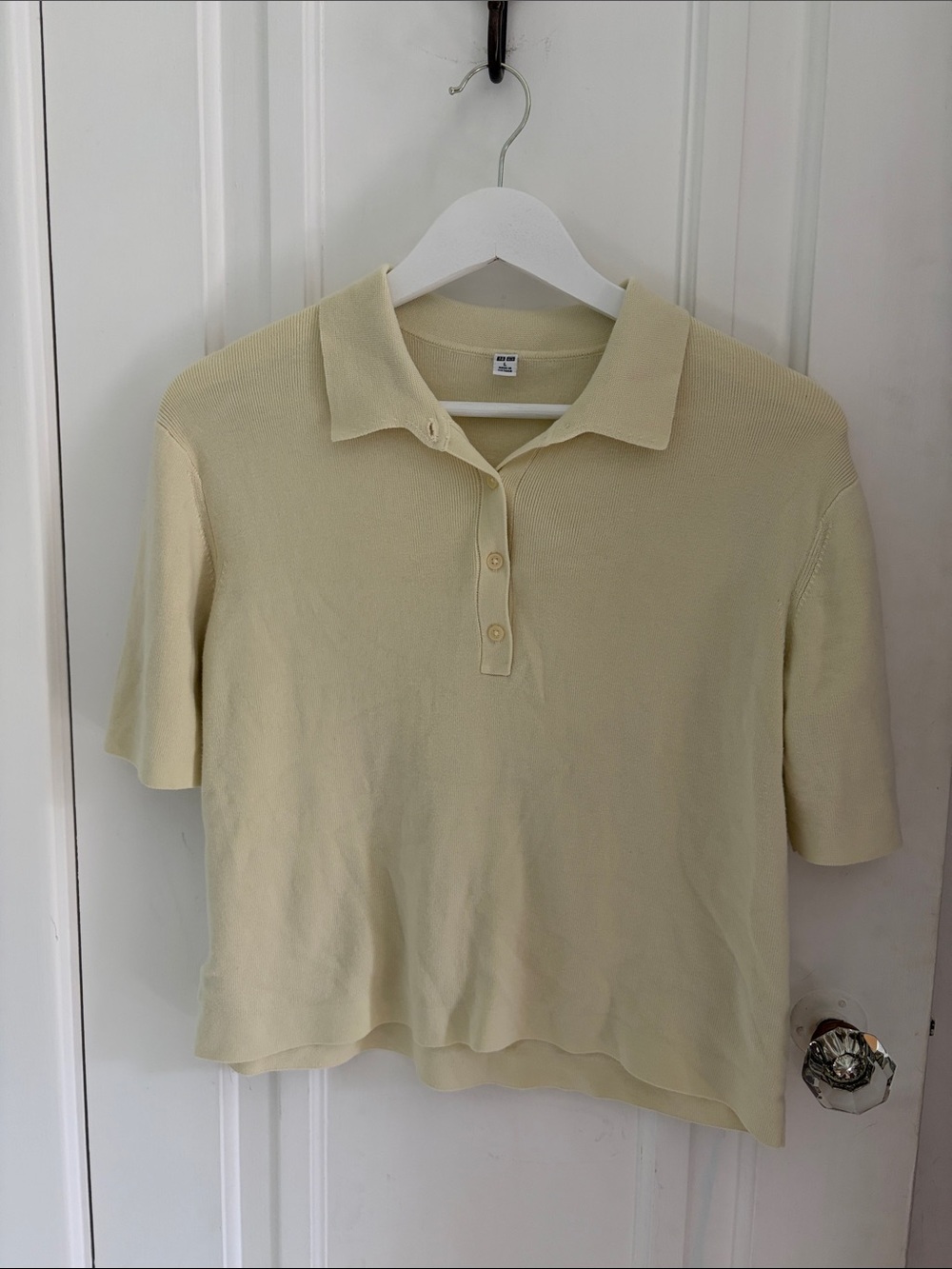 Uniqlo • Light Yellow Polo Top (Size L)